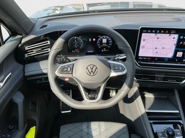 Volkswagen Tiguan R-Line 1.5 eHybrid DSG Kamera AHK Navi ACC Matrix-LED