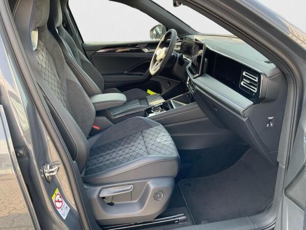 Volkswagen Tiguan R-Line 1.5 eHybrid DSG Kamera AHK Navi ACC Matrix-LED