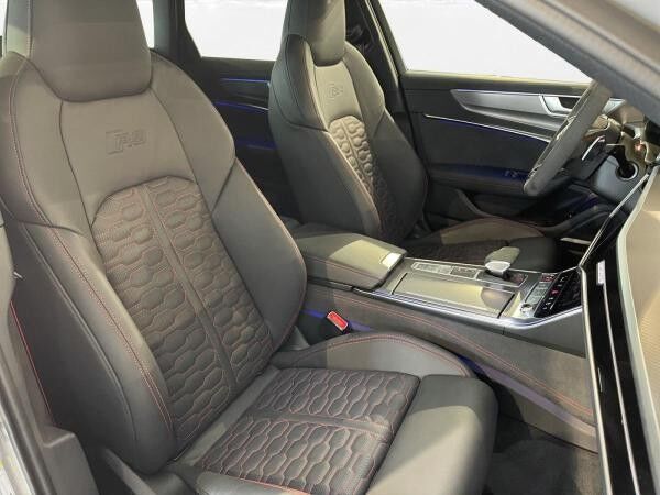 Audi RS6 Avant performance AHK Pano LM 22" RS-Abgas B&O