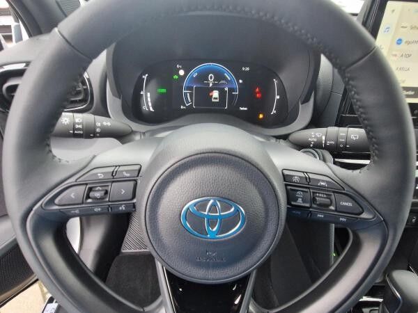 Toyota Yaris Cross 1.5 Hybrid 4x2 💥 Teamplayer 💥 Lagerwagen