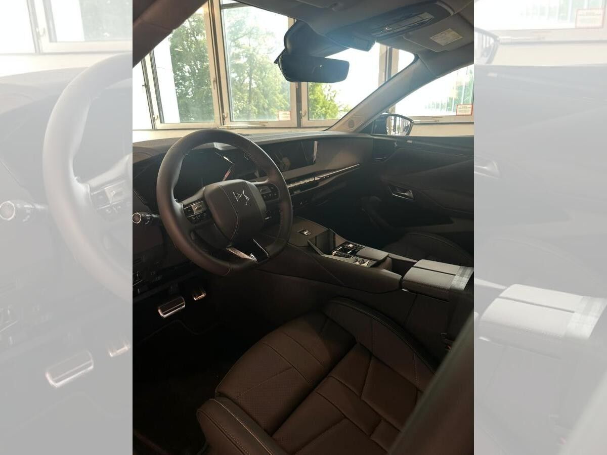 DS Automobiles DS4 ÉTOILE + Nappa Hybrid 136