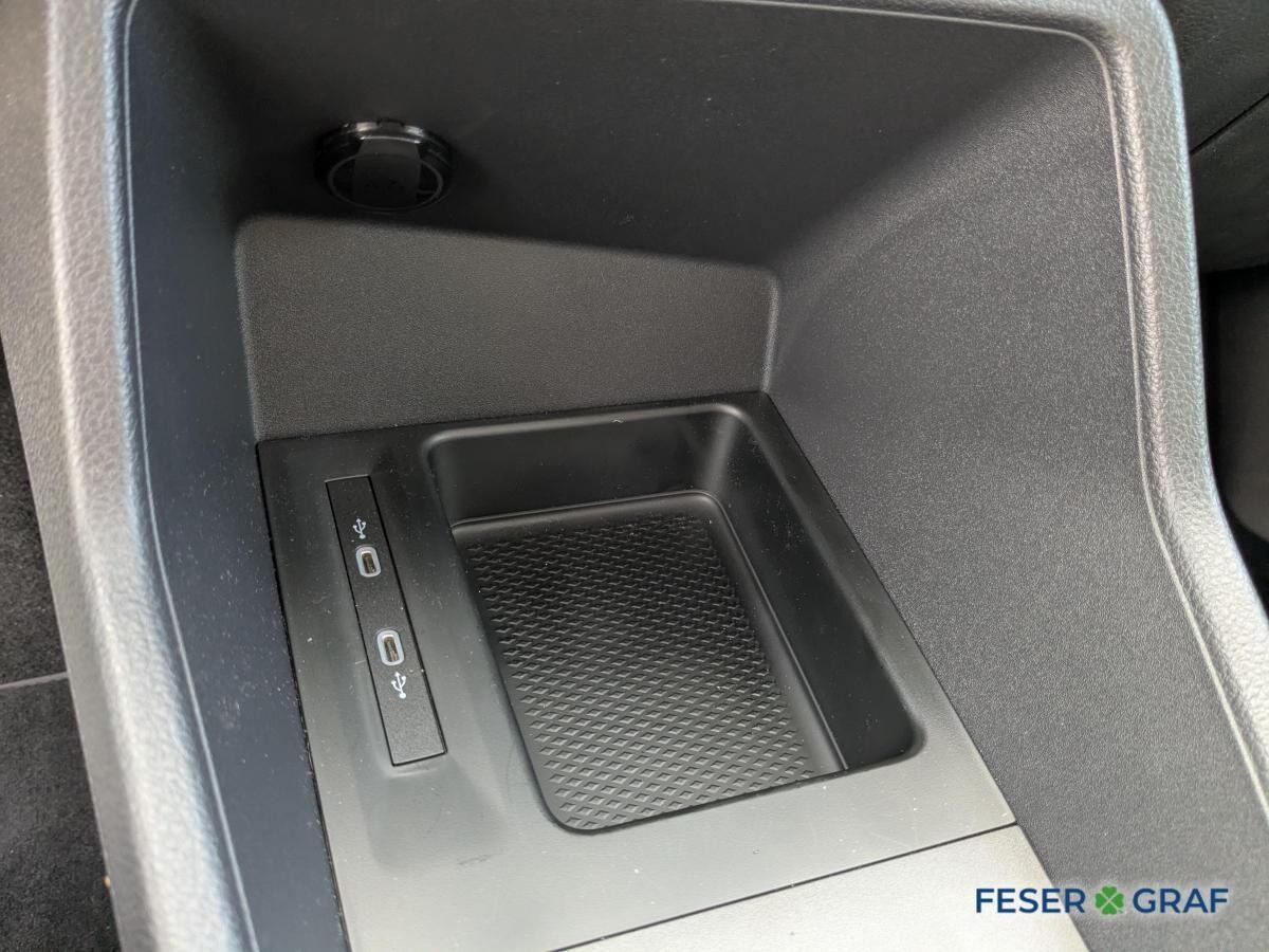 Volkswagen Caddy 2,0 l TDI Life Kamera 7-Sitzer ACC LED APP