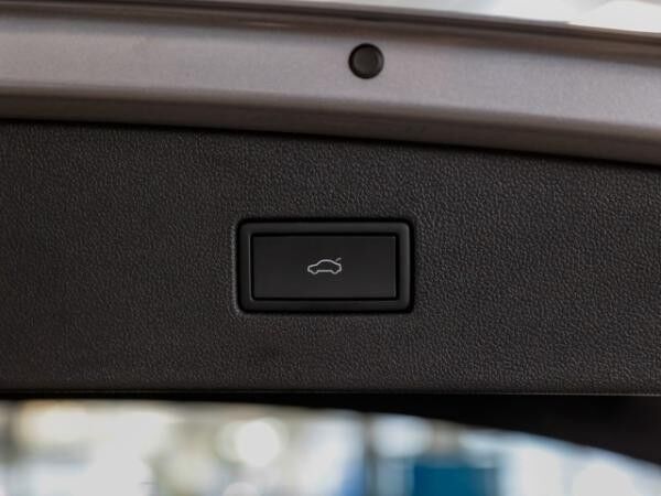 Volkswagen Tiguan Allspace 1,5 TSI DSG Life AHK ACC NaviMedia 7-Sitzer