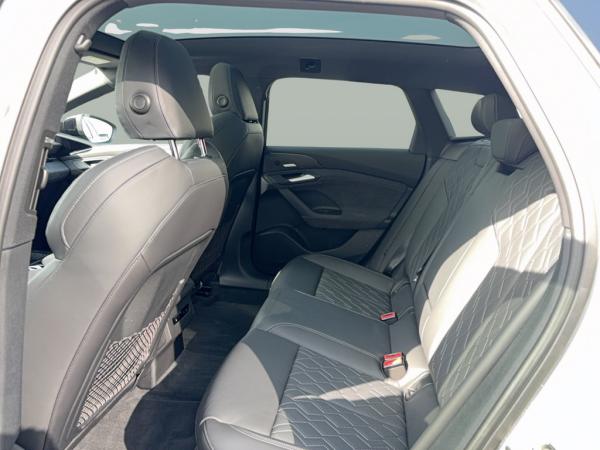 Audi S6 e-tron Avant S-Sitze+/Matrix/Pano/AHK/HuD/360°/Tech pro/21Zoll