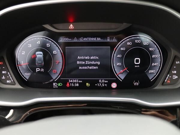 Audi Q3 40 TFSI quattro S-tronic / MMI-Navi plus, RFK