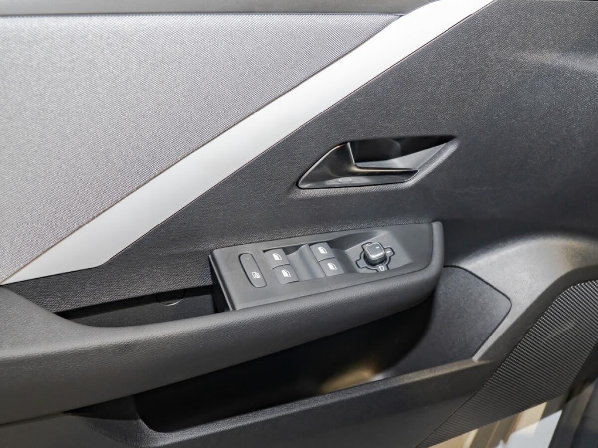 Opel Astra Edition 1.2 - inkl. SHZ - sofort verfügbar