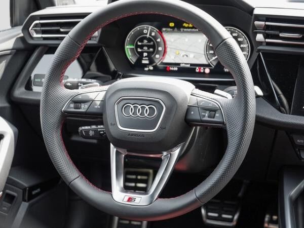 Audi A3 Sportback 40 TFSIe S line ALW,
