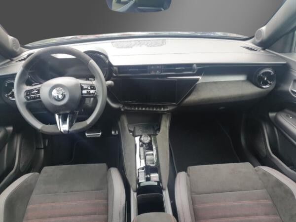 Alfa Romeo Junior Ibrida SPECIALE -Lehmann-Sportivo-SABELT-Panoramadach-TechnologiePaket