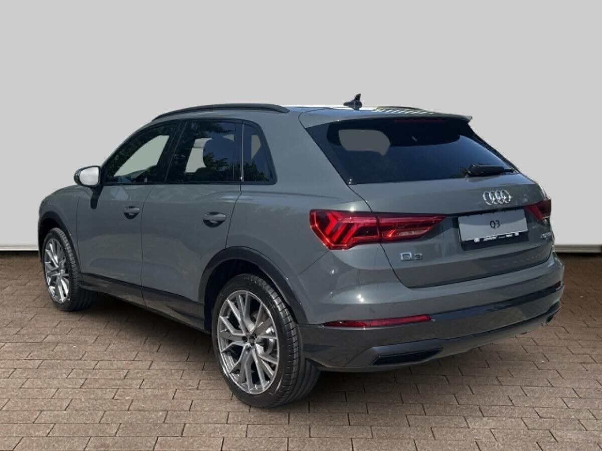 Audi Q3 advanced 40 TFSI quattro S-tronic+AHK+LEDER+LED+KAMERA