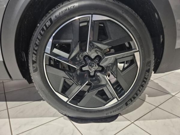Peugeot 408 GT HYBRID 145 *SOFORT VERFÜGBAR*