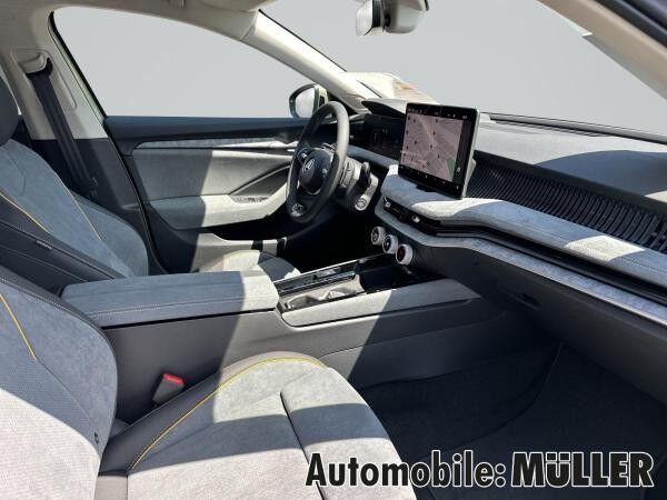 Skoda Superb Combi 2.0 TDI 142 kW 4x4 DSG Selection Allrad HUD AHK Navi digitales Cockpit