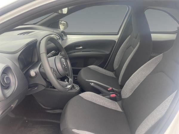 Toyota Aygo X Business *Nur Pflege und Medizin* inkl. Wartung