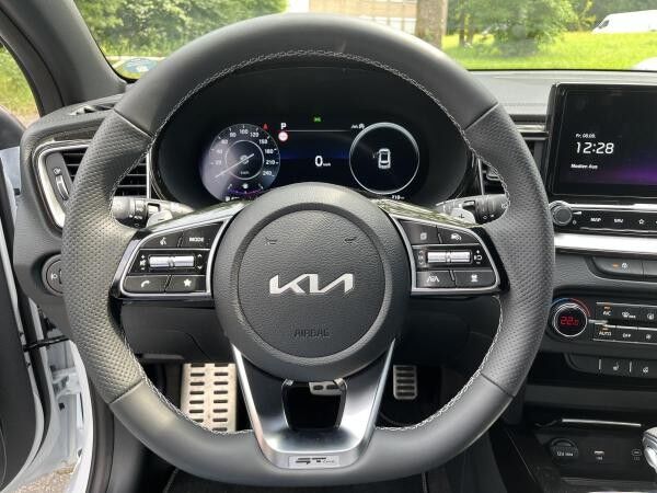 Kia Ceed 1.5 T-GDI DCT7 GT-line, Tec.-Paket