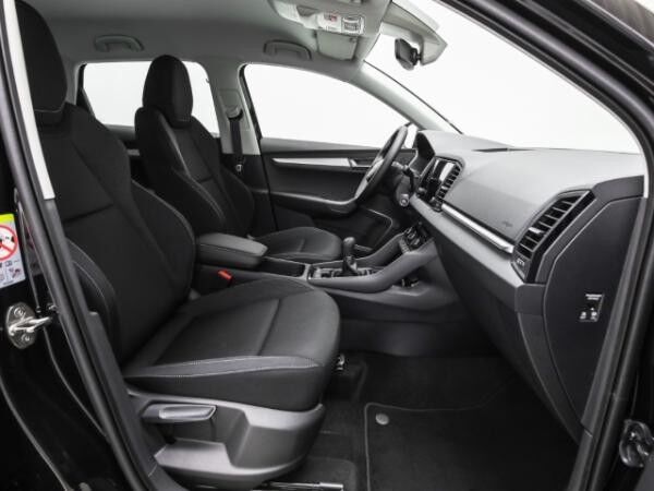 Skoda Karoq Selection 1.5 TSI AHK Navi Winter