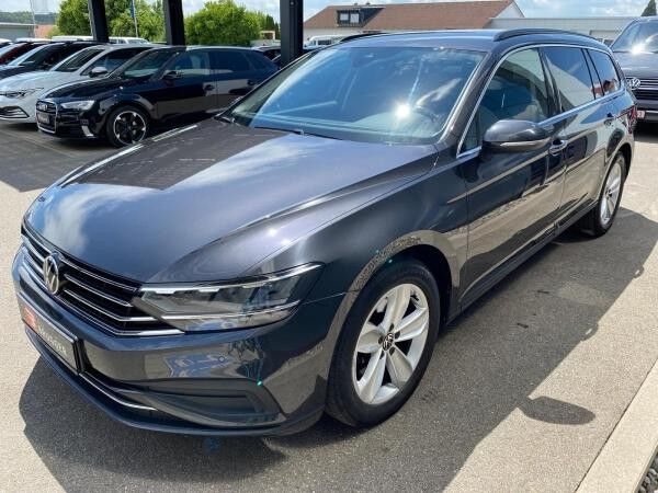 Volkswagen Passat Variant 2.0 TDI DSG 4Motion AHK NAVI RFK