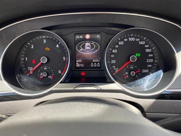 Volkswagen Passat Variant 2.0 TDI DSG 4Motion AHK NAVI RFK