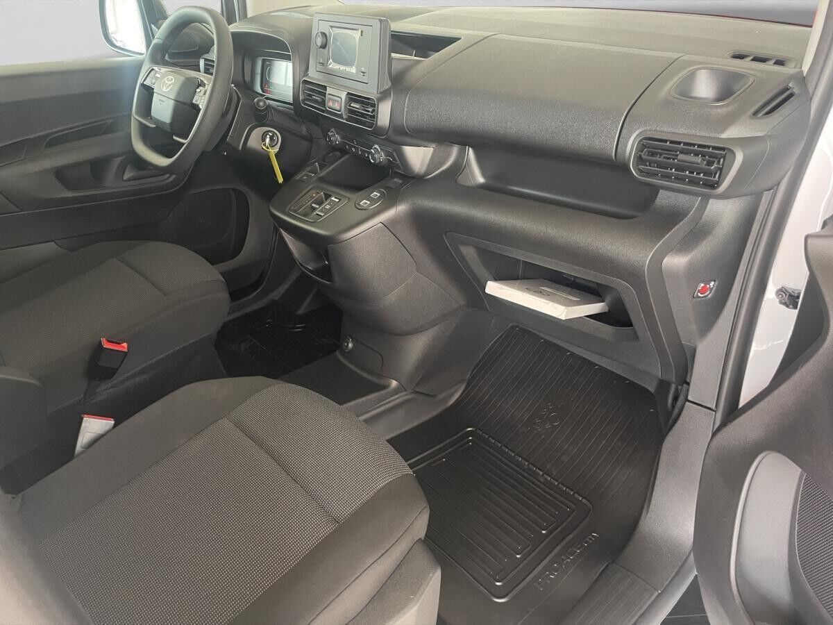 Toyota Proace City L1 verblecht 4-türig Electric Duty 50 kWh Vollelektrisch 100 kW (136 PS) stufenlose Automatik