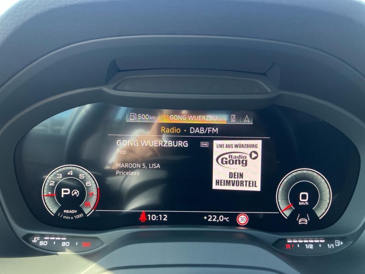 Audi Q2 advanced 35 TFSI S-tronic / Navi, Matrix, AHK