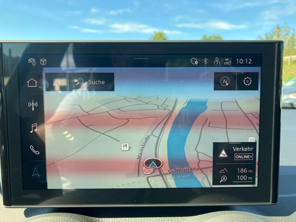 Audi Q2 advanced 35 TFSI S-tronic / Navi, Matrix, AHK