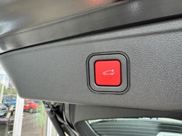 Jeep Avenger Summit Electric Elektro 360 KameraPanodach LED ACC El. Heckklappe