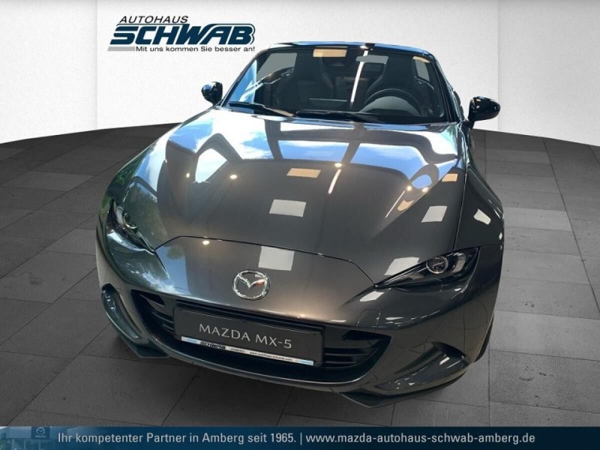 Mazda MX-5 2ST 1.5L SKYACTIV-G 132 6MT RWD HOMURA 2ST 1.5L SKYACTIV-G 132 6MT RWD HOMURA