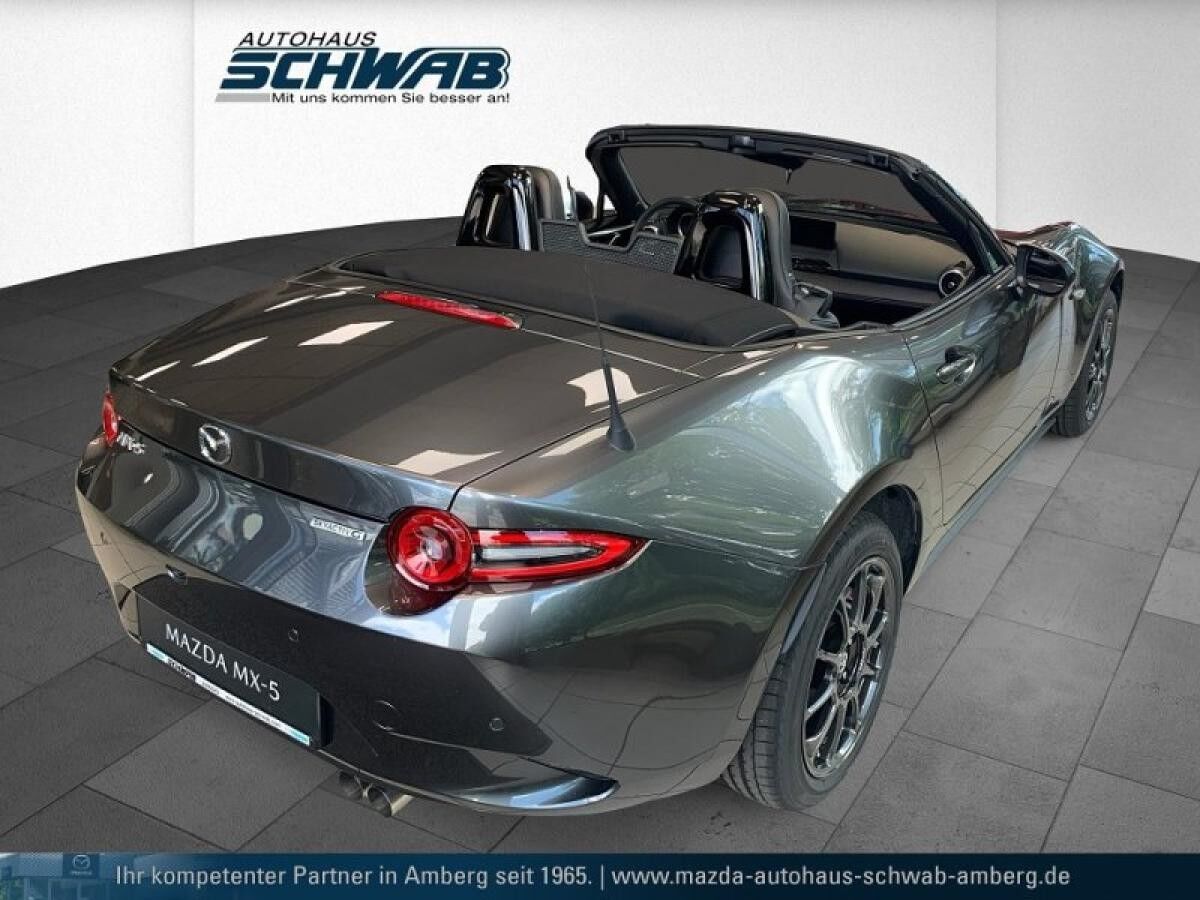 Mazda MX-5 2ST 1.5L SKYACTIV-G 132 6MT RWD HOMURA 2ST 1.5L SKYACTIV-G 132 6MT RWD HOMURA