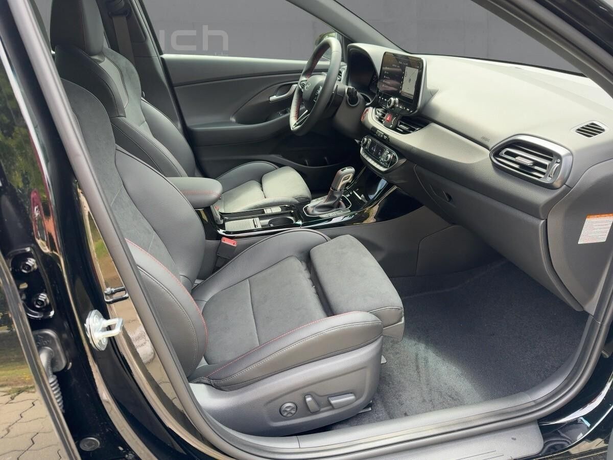 Hyundai i30 1.5T-GDI 140PS DCT N LINE VOLL!