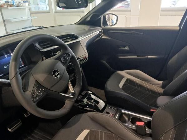Opel Corsa F 1.2T Rückfahrkamera,Parkpilot,Sitzheiz.