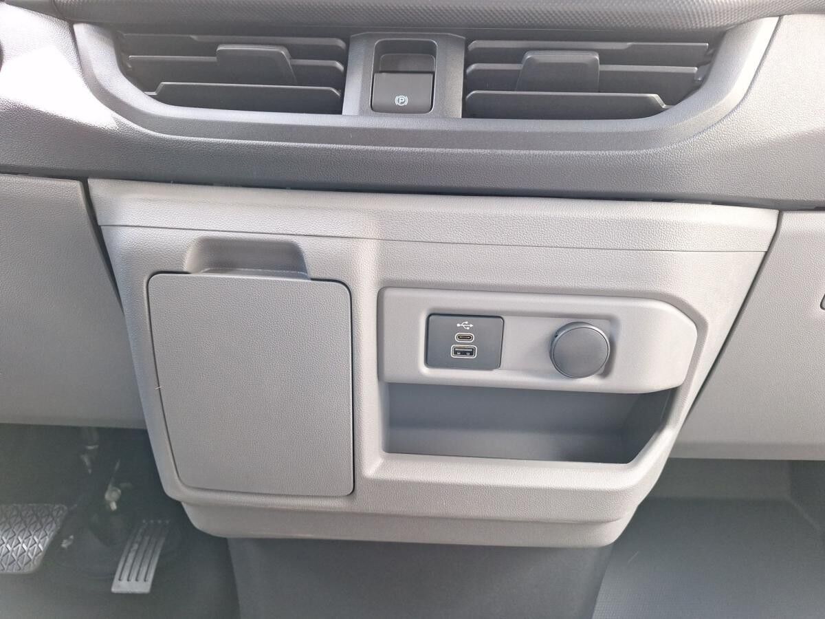 Ford Transit Custom Kasten Trend 320 L1 2,5 l ⚡PHEV 233PS⚡ ***Sofort Verfügbar***INKL. WARTUNG & VERSCHLEIß bei 36/48 M Ford Transit Custom Kasten Trend 320 L1 2,5 l ⚡PHEV 233PS⚡ ***Sofort Verfügbar***INKL. WARTUNG & VERSCHLEIß bei 36/48 M