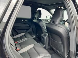 Volvo XC60 Recharge T8 AWD Ultra Black Edition *Lager Aktion*