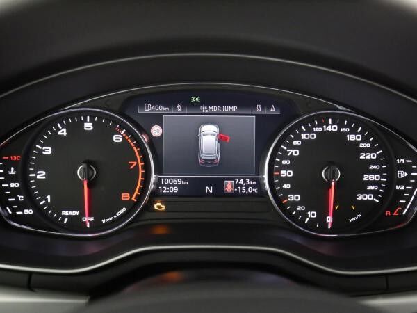 Audi A4 Avant (8WD)