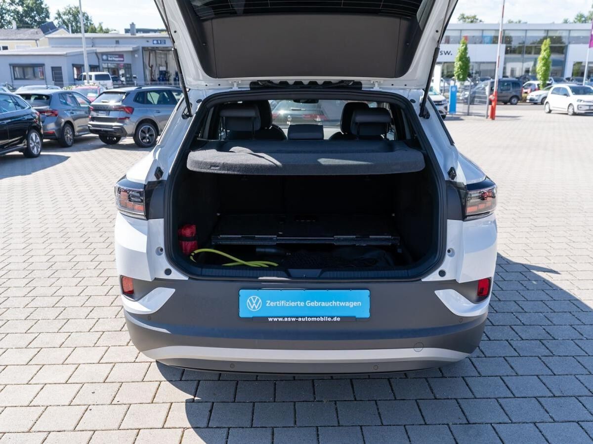 Volkswagen ID.4 Pure Performance LED NAV ACC WÄRMEPUMPE AHK // SOFORT VERFÜGBAR!!!
