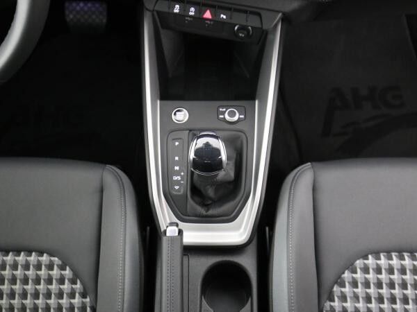 Audi A1 Sportback 1.0 TFSI S-tronic - S line