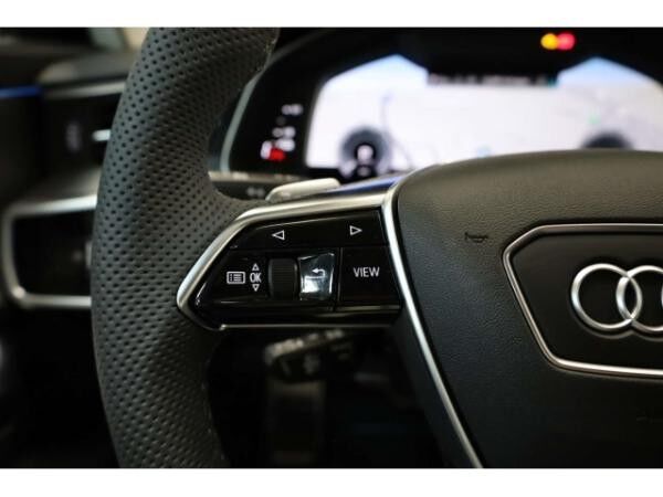Audi A6 Avant 55 TFSI e quattro S line
