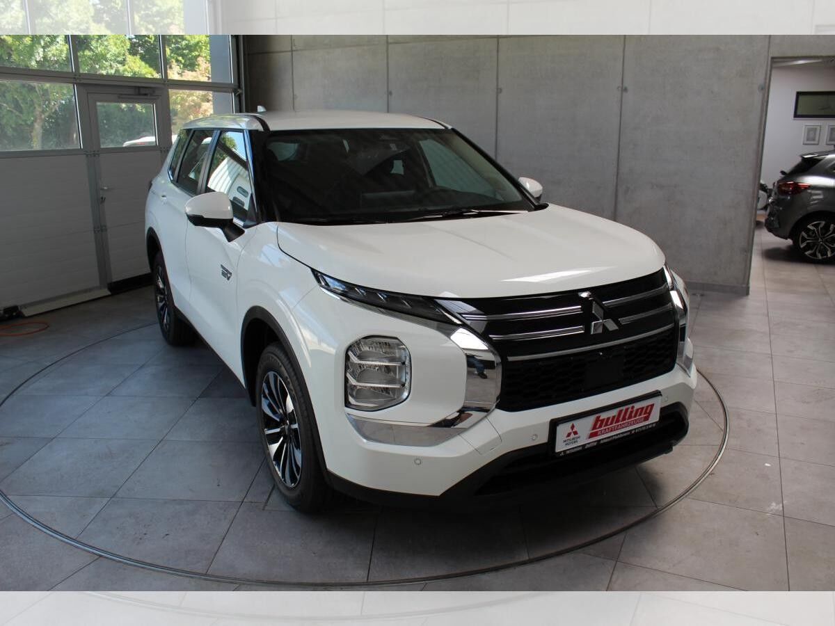 Mitsubishi Outlander PHEV Allrad/Standheizung/ACC/360° Kamera/LED