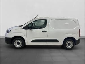 Toyota Proace City 1.5 D4D 100 PS L1 Meister / Hecktüren verglast