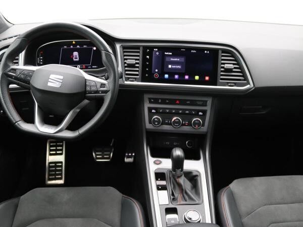Seat Ateca FR 2.0 TDI DSG / Navi, FullLink, LED, AHK