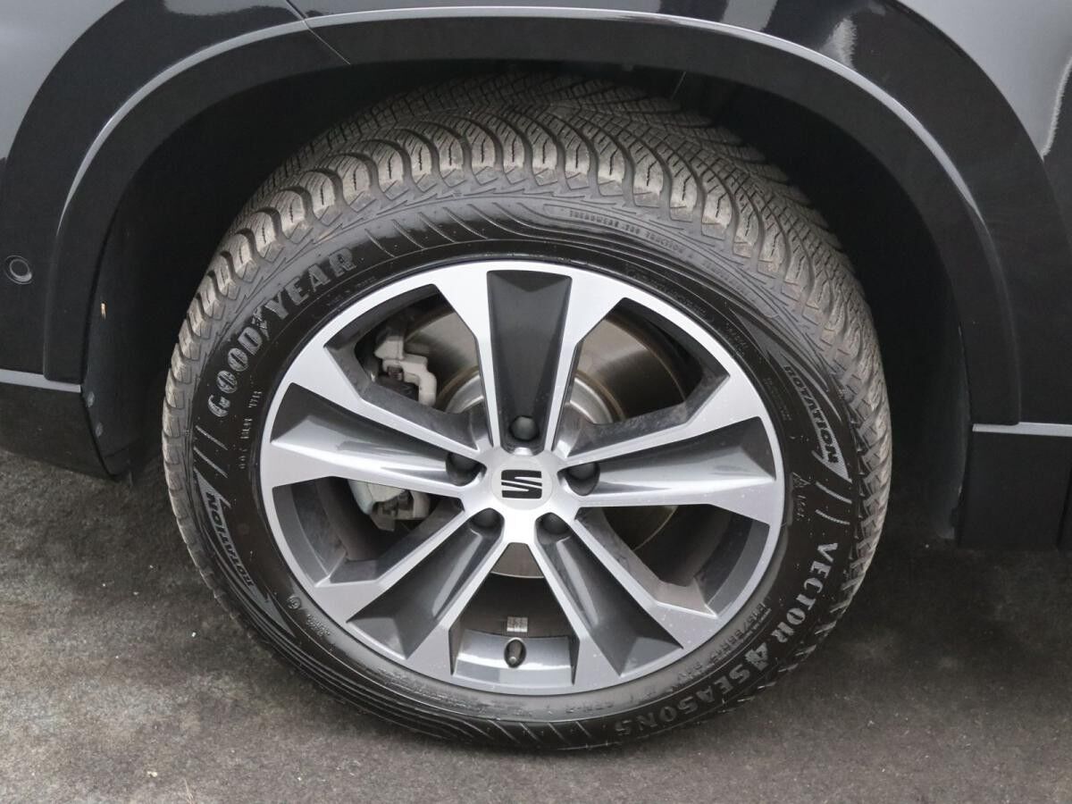 Seat Ateca FR 2.0 TDI DSG / Navi, FullLink, LED, AHK