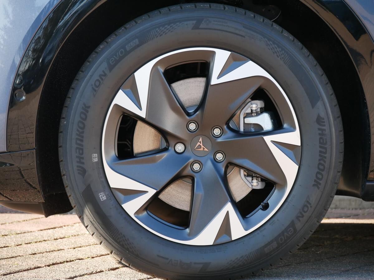 Cupra Tavascan Endurance 210 kW / (286 PS) / 77 kWh