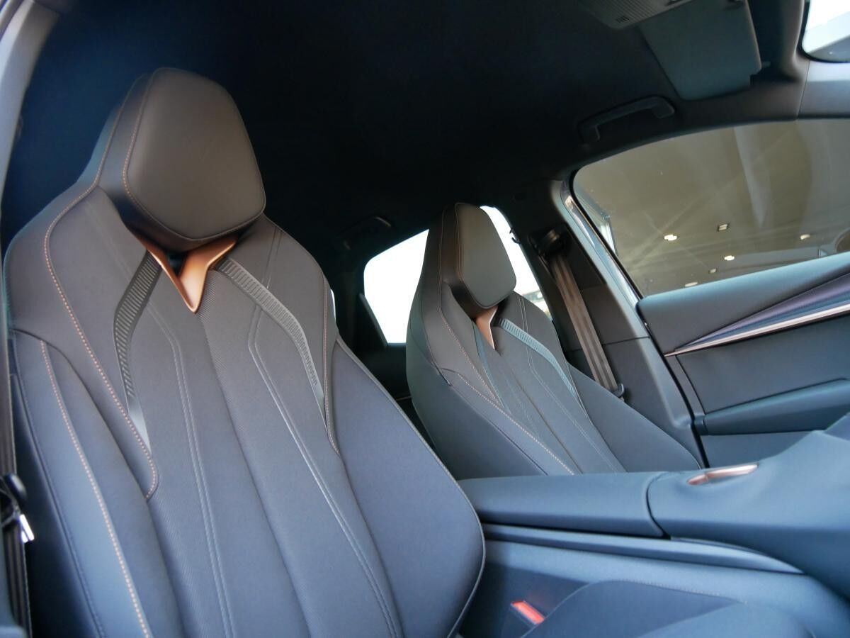 Cupra Tavascan Endurance 210 kW / (286 PS) / 77 kWh