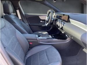 Mercedes-Benz A 200 Special Edition Panodach Distronic Standheizung AKTION