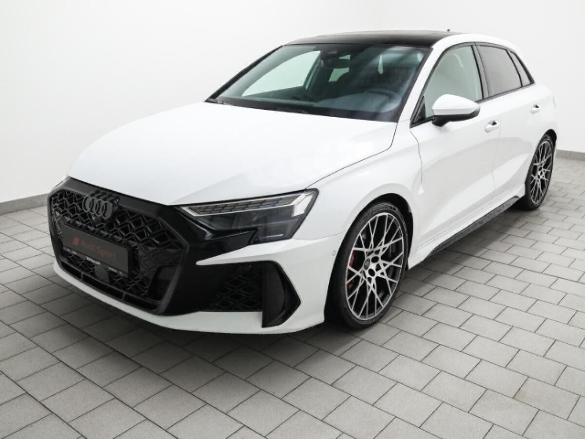 Audi RS3 Sportback Mod25 ACC Matrix Pano SONOS Sportabgas.