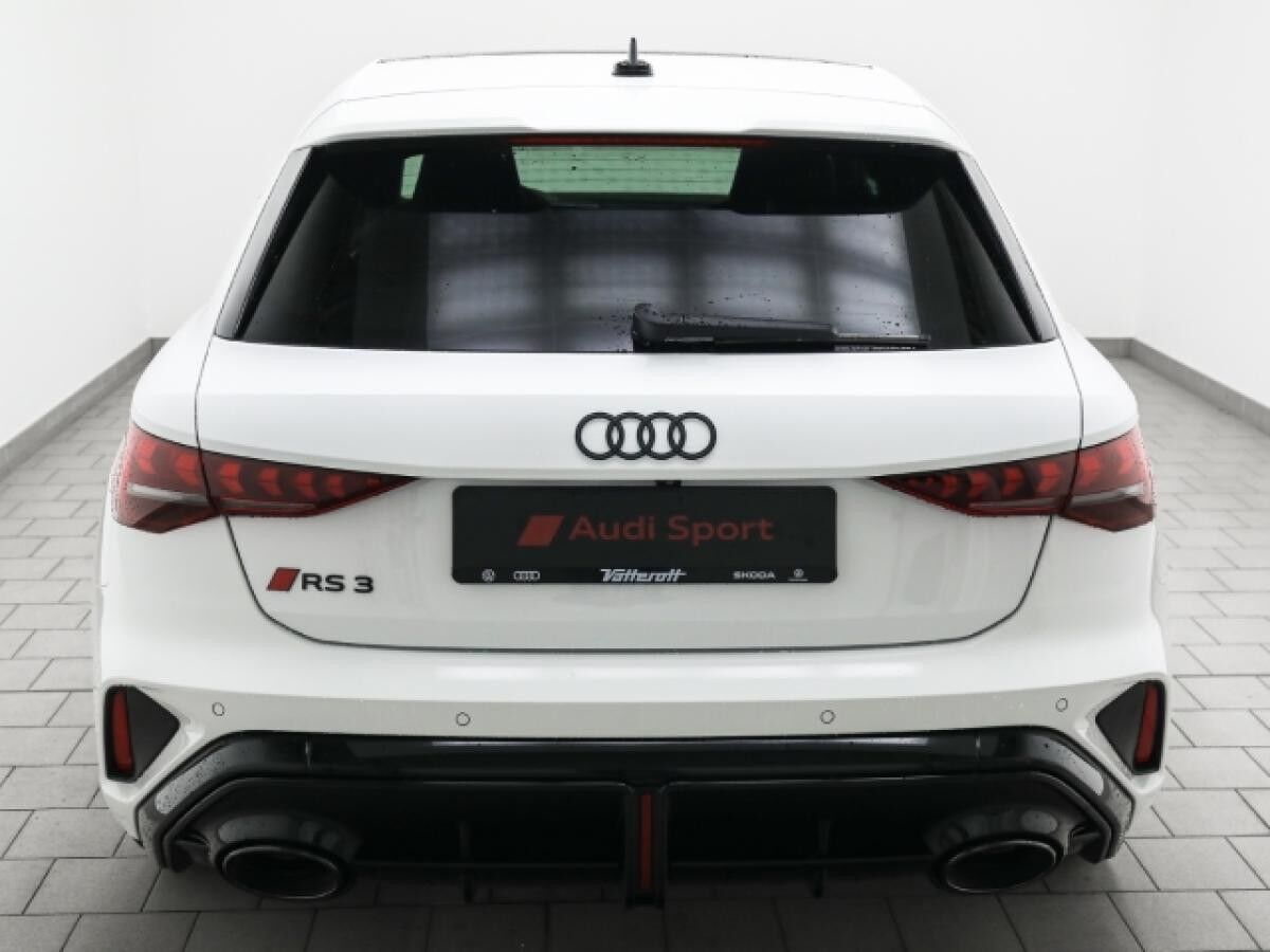 Audi RS3 Sportback Mod25 ACC Matrix Pano SONOS Sportabgas.