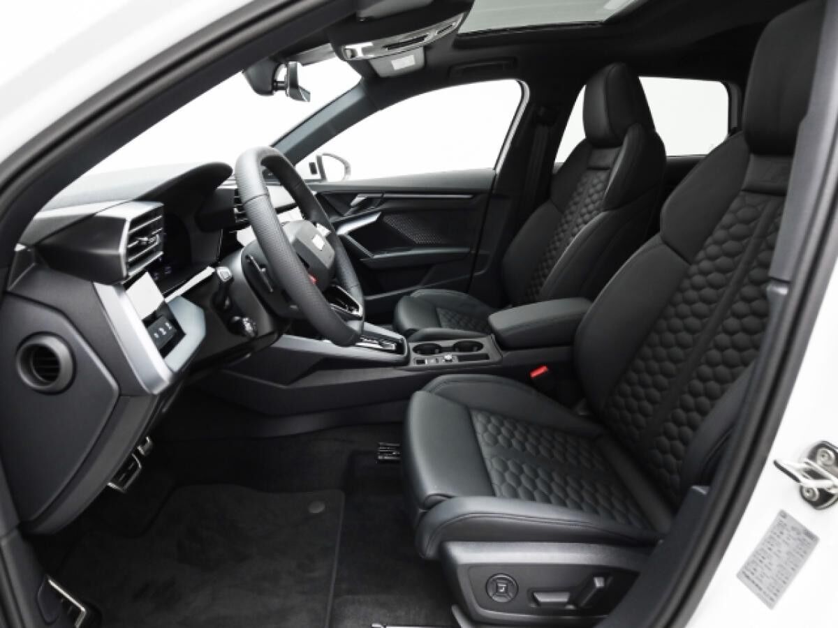 Audi RS3 Sportback Mod25 ACC Matrix Pano SONOS Sportabgas.