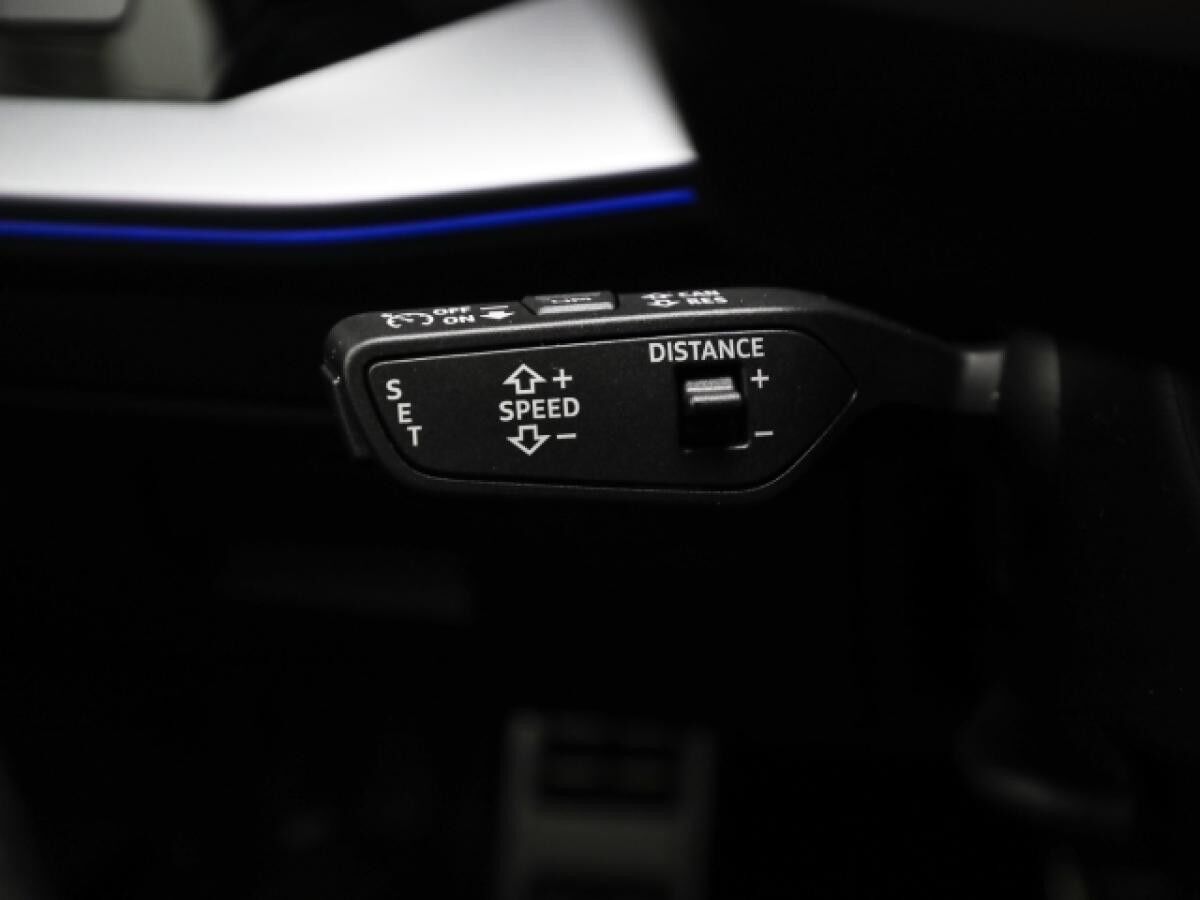 Audi RS3 Sportback Mod25 ACC Matrix Pano SONOS Sportabgas.