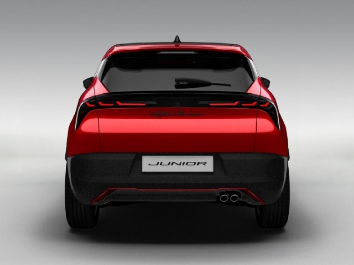 Alfa Romeo Junior Ibrida Speciale 1.2 VGT 48V-Hybrid Pano