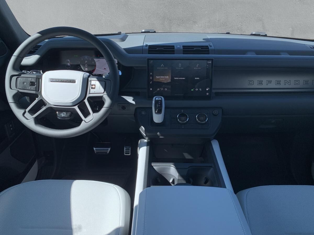 Land Rover Defender OCTA Defender 110 P635