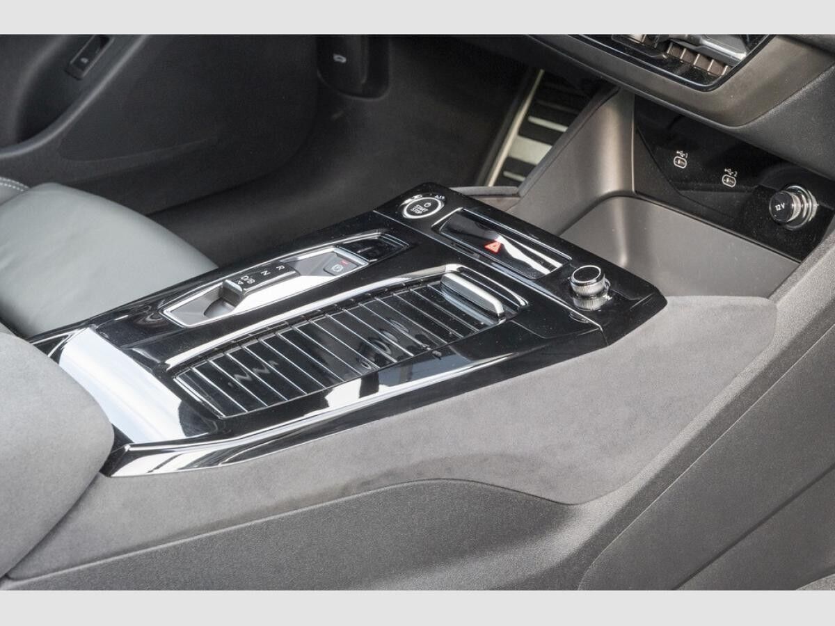 Audi A6 e-tron Avant perf. 2xS Line/0,25%/Matrix/360°/AHK/21Zoll