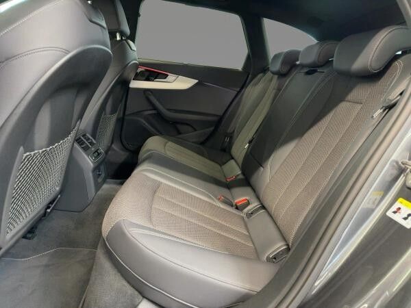 Audi A4 Avant 45 quattro TFSI Avant S line