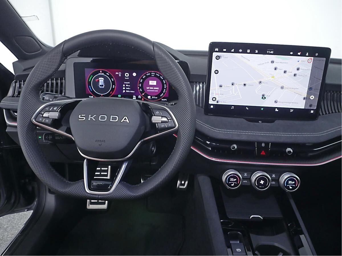 Skoda Superb Combi Sportline 1,5 TSI iV AHK R-Kamera